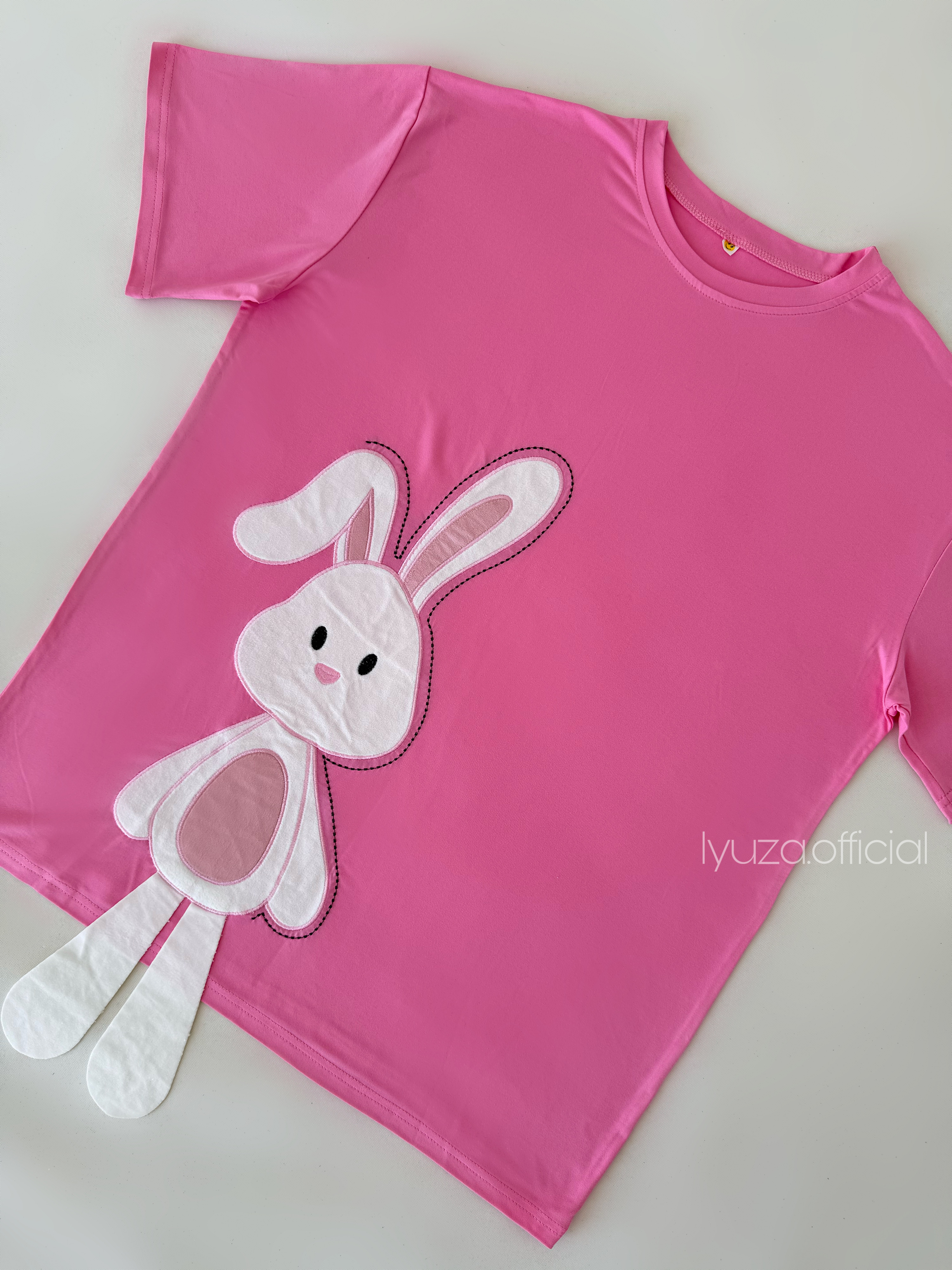 تیشرت وارداتی خرگوشی صورتی و‌مشکی