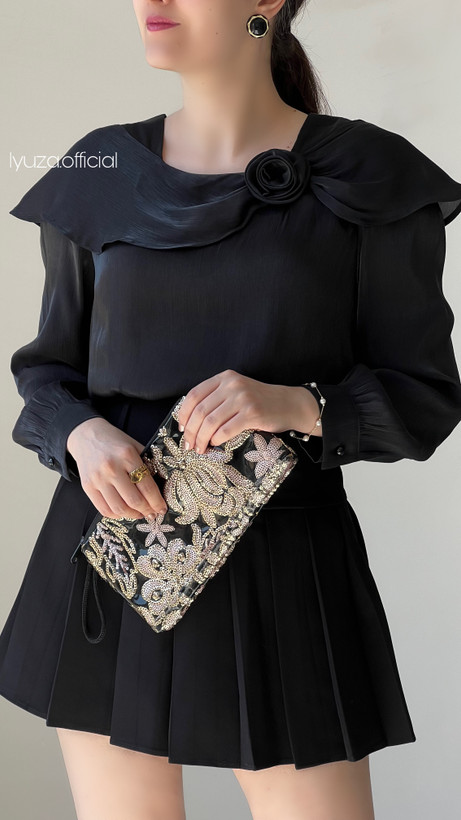 شومیز مشکی یقه گل وارداتی حریر ساتن