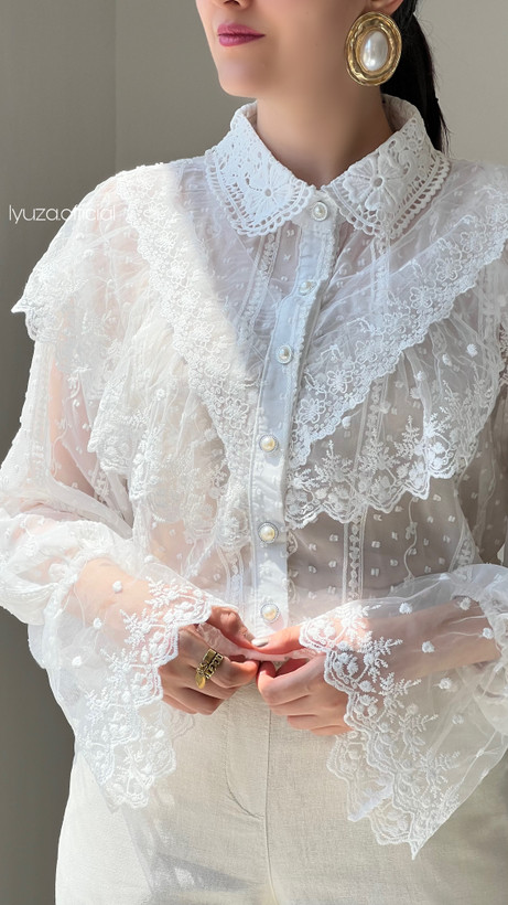 شومیز یقه گیپور وارداتی در ۶ رنگ